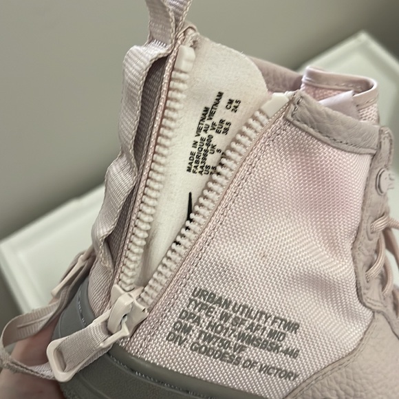 Pink Nike SF Air Force 1 urban utility FTWR - Picture 5 of 7